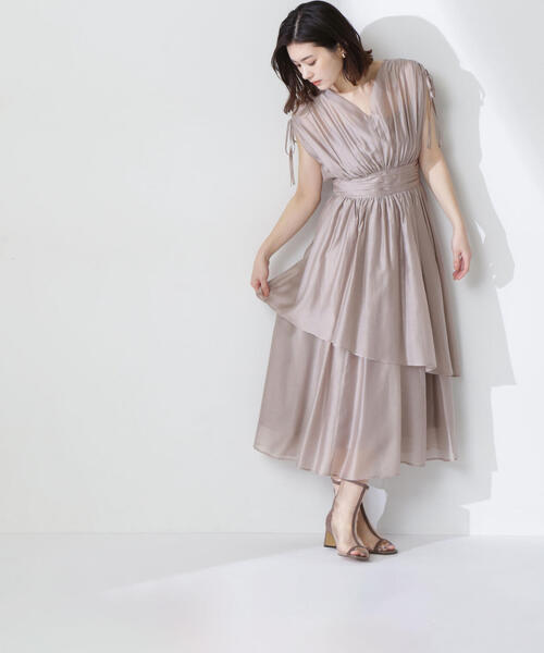 NATURAL BEAUTY BASIC（ナチュラルビューティーベーシック）の「◇Ｖネックティアードワンピース（ワンピース・レディース・ピンク/ベージュ/ブラック・MEDIUM/SMALL/P/S）」の3枚目の写真