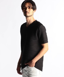 NICOLE CLUB FOR MEN（ニコルクラブフォーメン）の「ウェーブタックジャカードVネック半袖プルオーバー（Tシャツ/カットソー）」