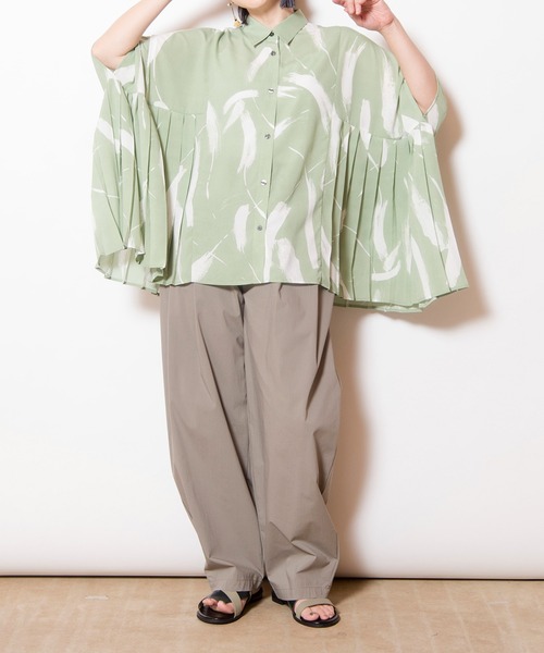 OSMOSIS(オズモーシス)の「サイドプリーツプリントブラウス(シャツ/ブラウス・レディース・アイボリー/ライトグリーン/ベージュ・ONE SIZE)」の12枚目の写真