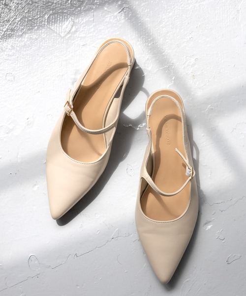 GLOBAL WORK（グローバルワーク）の「らくっションスリングバックサンダル/310104（サンダル・レディース・ブラック/アイボリー/シルバー/ブラック系その他・MEDIUM/LARGE）」の2枚目の写真