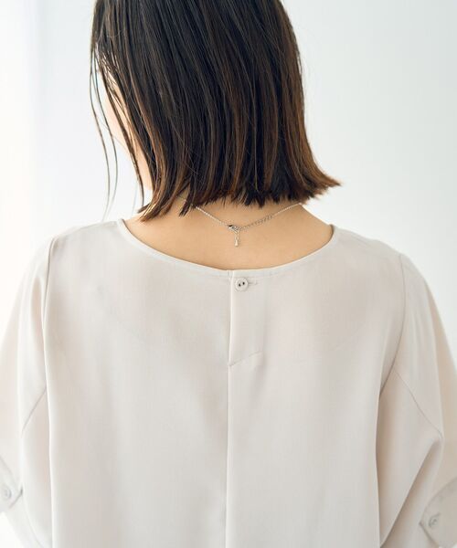 YECCA VECCA（イェッカヴェッカ）の「ドルマンブラウス（シャツ/ブラウス・レディース・ライトベージュ/サックスブルー/ネイビー・FREE）」の6枚目の写真