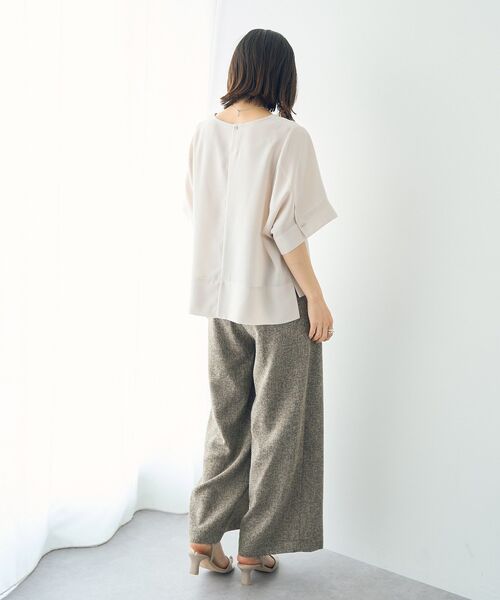 YECCA VECCA（イェッカヴェッカ）の「ドルマンブラウス（シャツ/ブラウス・レディース・ライトベージュ/サックスブルー/ネイビー・FREE）」の11枚目の写真