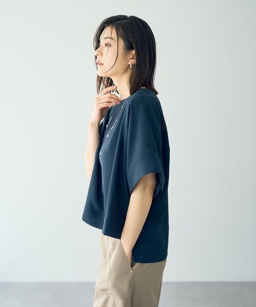 YECCA VECCA（イェッカヴェッカ）の「ドルマンブラウス（シャツ/ブラウス・レディース・ライトベージュ/サックスブルー/ネイビー・FREE）」の14枚目の写真