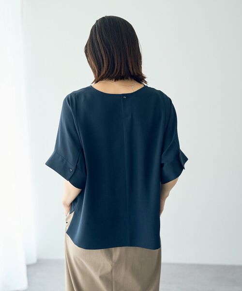 YECCA VECCA（イェッカヴェッカ）の「ドルマンブラウス（シャツ/ブラウス・レディース・ライトベージュ/サックスブルー/ネイビー・FREE）」の15枚目の写真