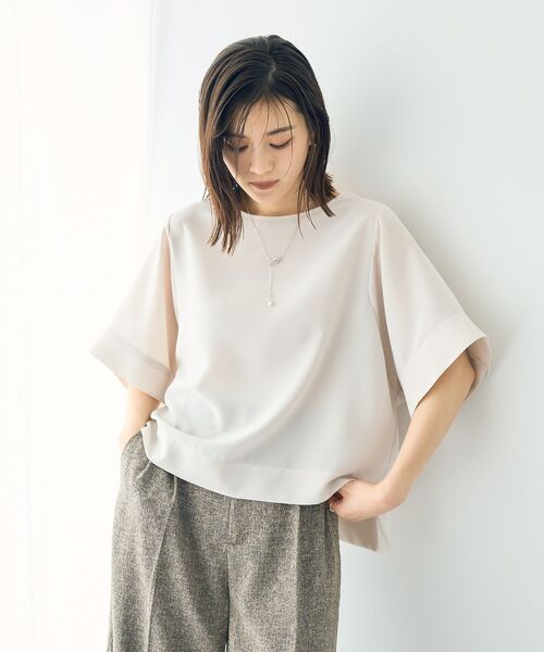 YECCA VECCA（イェッカヴェッカ）の「ドルマンブラウス（シャツ/ブラウス・レディース・ライトベージュ/サックスブルー/ネイビー・FREE）」の2枚目の写真