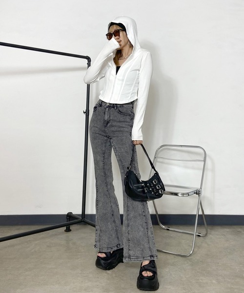 non-hedge(ノンヘッジ)の「切替ジップショート丈パーカー(パーカー・レディース・チャコールグレー/グレー/オフホワイト・FREE)」の4枚目の写真