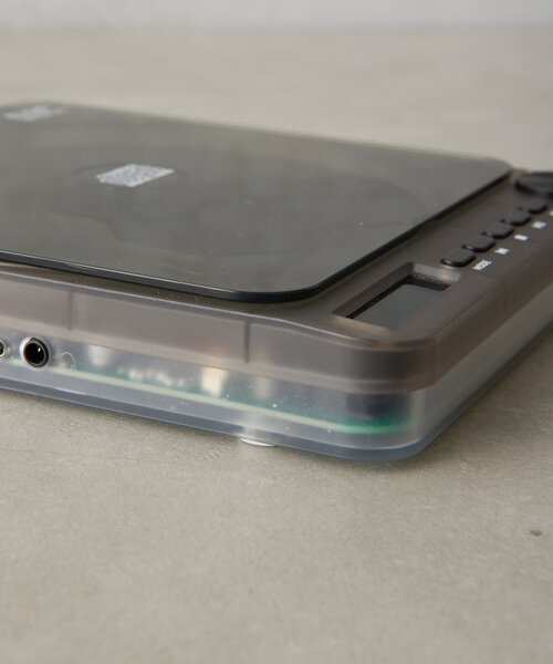 BIRTHDAY BAR（バースデイバー）の「RELAX Pixel Tunes　CDプレーヤー（生活家電・レディース・レッド/グレー/ブルー・0）」の5枚目の写真