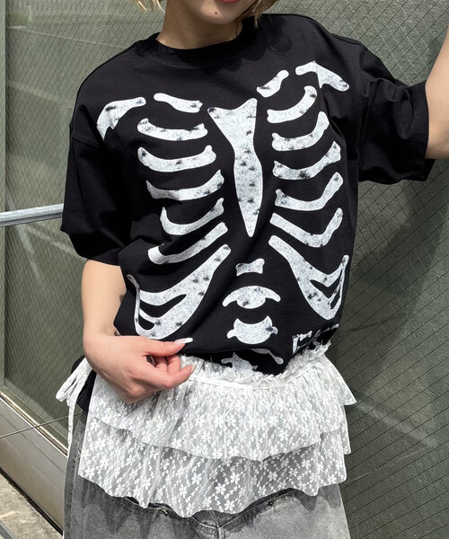 WHO'S WHO gallery(フーズフーギャラリー)の「【2サイズ/UNISEX】COOPER FACTボーンTEE(Tシャツ/カットソー・レディース・ホワイト/ブラック/ブラウン・LARGE/MEDIUM)」の11枚目の写真