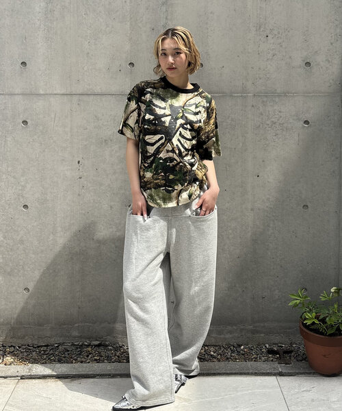 WHO'S WHO gallery(フーズフーギャラリー)の「【2サイズ/UNISEX】COOPER FACTボーンTEE(Tシャツ/カットソー・レディース・ホワイト/ブラック/ブラウン・LARGE/MEDIUM)」の13枚目の写真