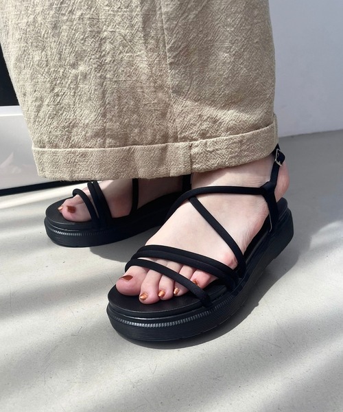 ORiental TRaffic（オリエンタルトラフィック）の「チューブストラップスポーツサンダル/55204（サンダル・レディース・ベージュ/モカ/ブラック・LL/S/M/L/3L/SS）」の7枚目の写真