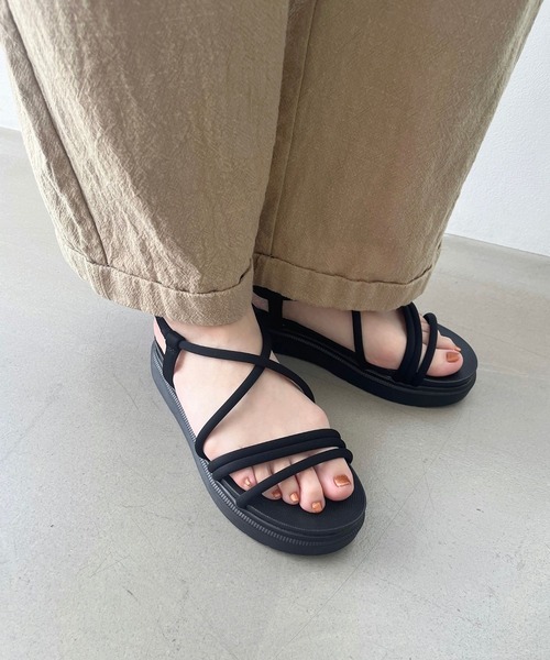 ORiental TRaffic（オリエンタルトラフィック）の「チューブストラップスポーツサンダル/55204（サンダル・レディース・ベージュ/モカ/ブラック・LL/S/M/L/3L/SS）」の5枚目の写真