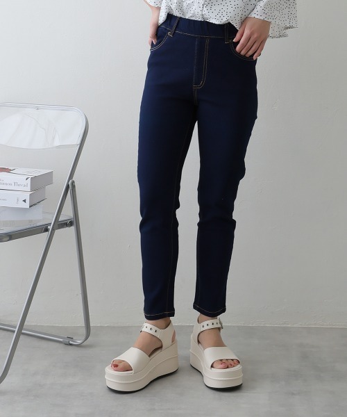 DEMETER(デメテル)の「厚底 ラインソール バックル ストラップサンダル(サンダル・レディース・ブラック/アイボリー・M/S/LL/L)」の21枚目の写真