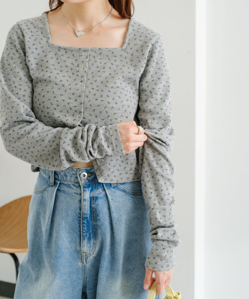 Kastane（カスタネ）の「【4色展開】小花柄スクエアサーマルカーディガン（カーディガン/ボレロ・レディース・ホワイト/アイボリー/グレー/ネイビー・FREE）」の11枚目の写真