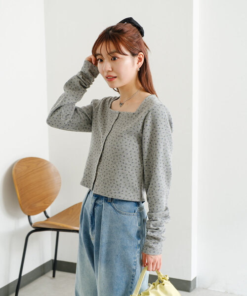 Kastane（カスタネ）の「【4色展開】小花柄スクエアサーマルカーディガン（カーディガン/ボレロ・レディース・ホワイト/アイボリー/グレー/ネイビー・FREE）」の9枚目の写真