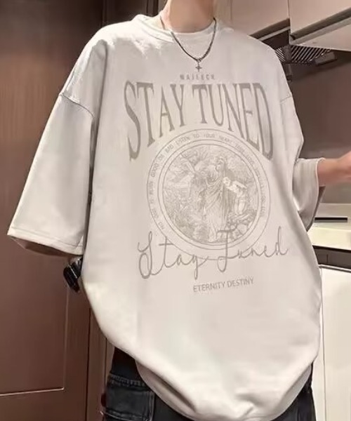 link lot(リンクロット)の「フェイクスエードプリントBIGT ビッグロゴ 男女兼用 ストレッチ素材(Tシャツ/カットソー・メンズ・ブラック/グレー/アイボリー/グリーン・L/M)」の5枚目の写真