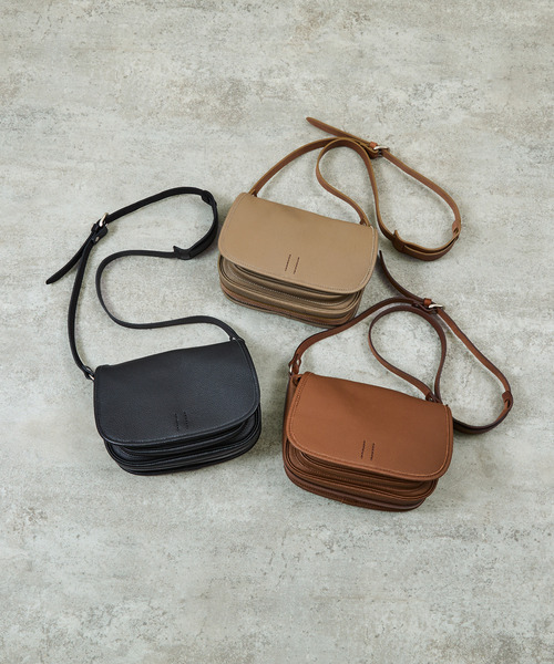 SLOW（スロウ）の「SLOW スロウ / shrink-mail bag- シュリンクレザーショルダーバッグ 牛革メールバッグ / 858S60R（ショルダーバッグ・メンズ・ブラック/チョコ/グレー・FREE）」の11枚目の写真