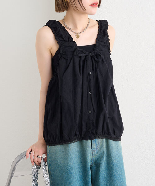 w closet（ダブルクローゼット）の「ノースリバルーンブラウス（シャツ/ブラウス・レディース・オフホワイト/ブラック/サックスブルー・FREE）」の2枚目の写真