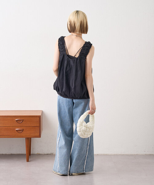 w closet（ダブルクローゼット）の「ノースリバルーンブラウス（シャツ/ブラウス・レディース・オフホワイト/ブラック/サックスブルー・FREE）」の19枚目の写真