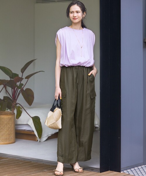 23区(ニジュウサンク)の「【SLOW/一部店舗限定】ファインゲージ ギャザー Tシャツ(Tシャツ/カットソー・レディース・ホワイト系/ライラック系・32)」の4枚目の写真