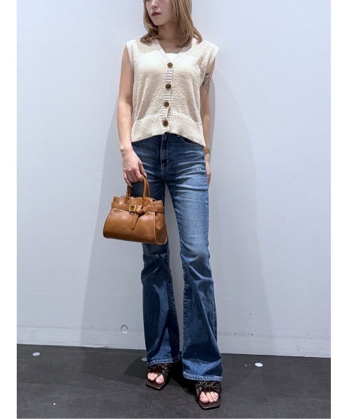 AZUL by moussy(アズールバイマウジー)の「【累計25,000本突破!】【サイズ,身長別画像あり】AZUL DENIM フレアデニム(デニムパンツ・レディース・ライトブルー/ライトブラック/ブルー/ブラック/ワンウォッシュ・X-SMALL/SMALL/MEDIUM/LARGE)」の14枚目の写真