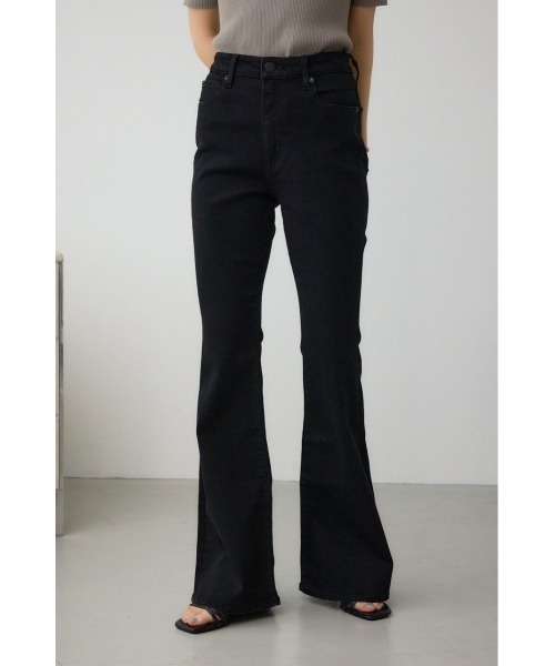 AZUL by moussy（アズールバイマウジー）の「AZUL DENIM フレアデニム（デニムパンツ・レディース・ライトブルー/ライトブラック/ブルー/ブラック/ワンウォッシュ・X-SMALL/SMALL/MEDIUM/LARGE）」の7枚目の写真