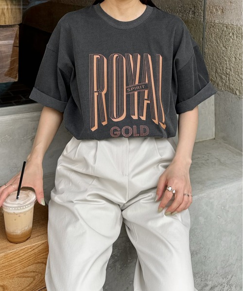 LE MORE(リモア)の「"ROYAL GOLD" ロゴTシャツ(Tシャツ/カットソー・レディース・アイボリー/チャコール・FREE)」の3枚目の写真