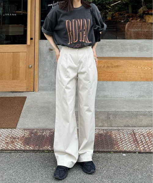 LE MORE(リモア)の「"ROYAL GOLD" ロゴTシャツ(Tシャツ/カットソー・レディース・アイボリー/チャコール・FREE)」の5枚目の写真