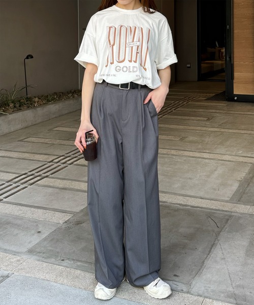 LE MORE(リモア)の「"ROYAL GOLD" ロゴTシャツ(Tシャツ/カットソー・レディース・アイボリー/チャコール・FREE)」の20枚目の写真