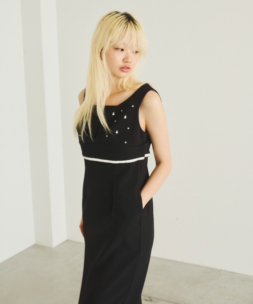 ANDRESD(アンドレスド)の「シズクビジュービスチェドレス / shizuku bijou bustier dress(ドレス・レディース・チャコール/ブラック/ベージュ・S/M/L)」の13枚目の写真