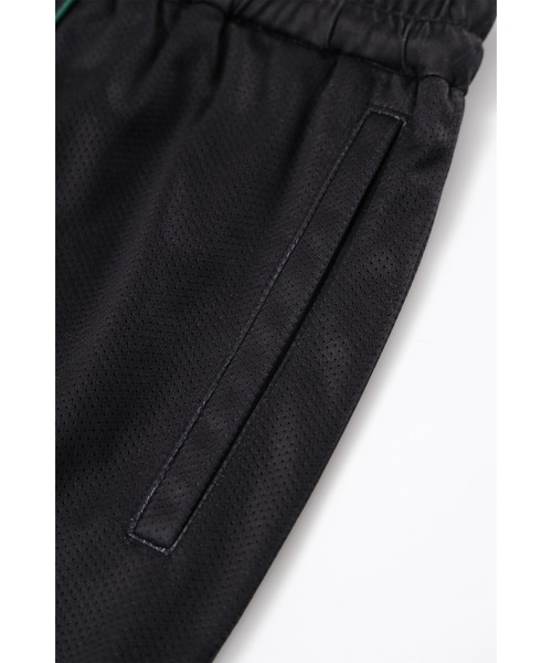 ショートパンツ｜MONOGRAM FOOTBALL SHORTS｜Unknown London