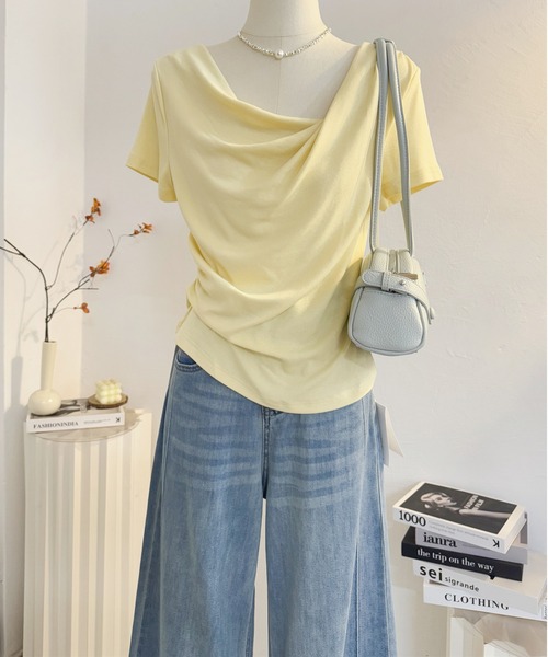 MAISON DE THERESE（メゾン ド テレーズ）の「シーバー（ギャザー）アシンメトリー オフショルダー ボートネック 半袖Tシャツ（Tシャツ/カットソー・レディース・アイボリー/ブルー/イエロー/ピンク/Cream/ブラック・S/M/L）」の4枚目の写真