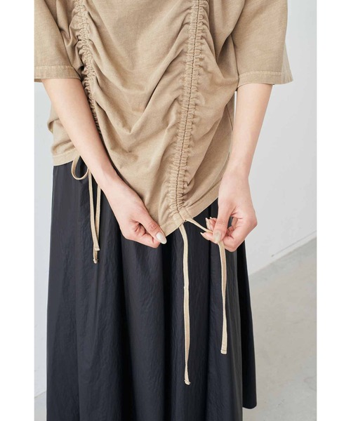 MEDE19F(メデジュウキュウ)の「MEDE19F ピグメント加工のギャザー遣いトップス(Tシャツ/カットソー・レディース・グレー/ベージュ・L/M/LL)」の12枚目の写真