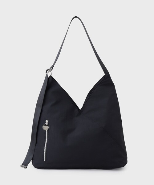 OPAQUE.CLIP（オペークドットクリップ）の「【A4サイズ対応／長さ調整可能】ダブルトライアングルデザインショルダーバッグ（ショルダーバッグ・レディース・ブラウン系その他/ブラック/グレー・00）」の10枚目の写真