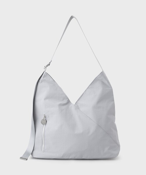 OPAQUE.CLIP（オペークドットクリップ）の「【A4サイズ対応／長さ調整可能】ダブルトライアングルデザインショルダーバッグ（ショルダーバッグ・レディース・ブラウン系その他/ブラック/グレー・00）」の12枚目の写真