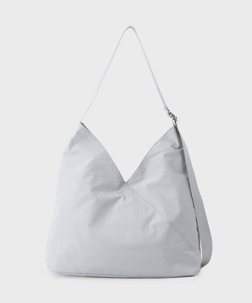 OPAQUE.CLIP（オペークドットクリップ）の「【A4サイズ対応／長さ調整可能】ダブルトライアングルデザインショルダーバッグ（ショルダーバッグ・レディース・ブラウン系その他/ブラック/グレー・00）」の14枚目の写真