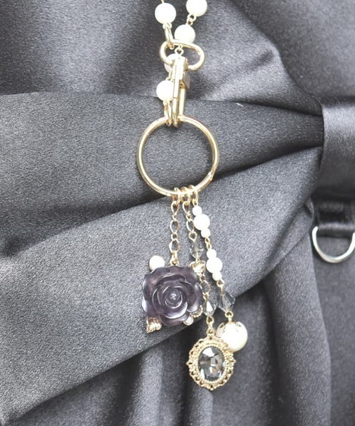 ハンドメイドバラチャーム　R-299 ハンドメイドバラチャーム R-299 フェイバリットローズチャーム