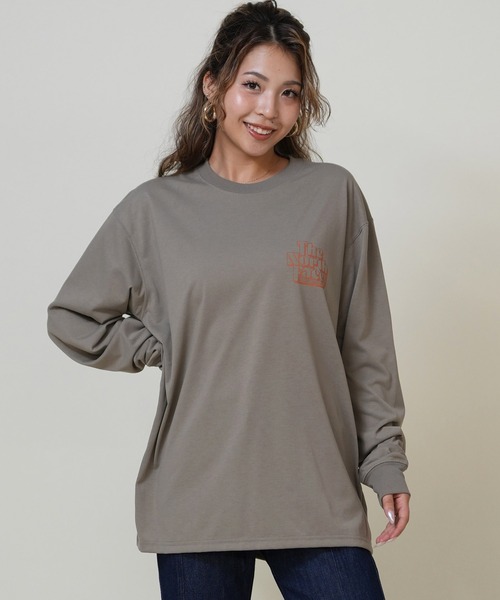 THE NORTH FACE(ザノースフェイス)の「THE NORTH FACE/ザ・ノース・フェイス ロンT/カットソー NT62593(Tシャツ/カットソー・レディース・ダークベージュ/ホワイト/ブラック・S/M)」の3枚目の写真