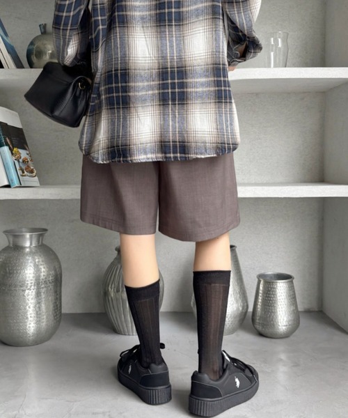 TREOVER(トレオーバー)の「カジュアルになり過ぎない◎ 大人のリラックスイージーハーフパンツ(その他パンツ・レディース・グレイッシュベージュ/ブラック/グレー/チャコールグレー/ダークブラウン・FREE)」の14枚目の写真