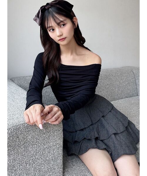 RESEXXY（リゼクシー）の「アシンメトリーカットトップス（Tシャツ/カットソー・レディース・ブラック/チャコールグレー/ホワイト・FREE）」の8枚目の写真