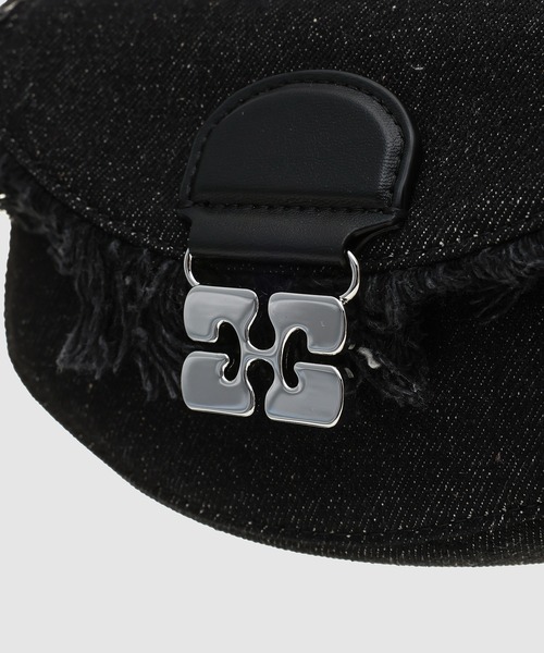 GANNI（ガニー）の「Apo-G Wallet Denim Raw Edge（ショルダーバッグ・レディース・ブラック・ONE SIZE）」の5枚目の写真