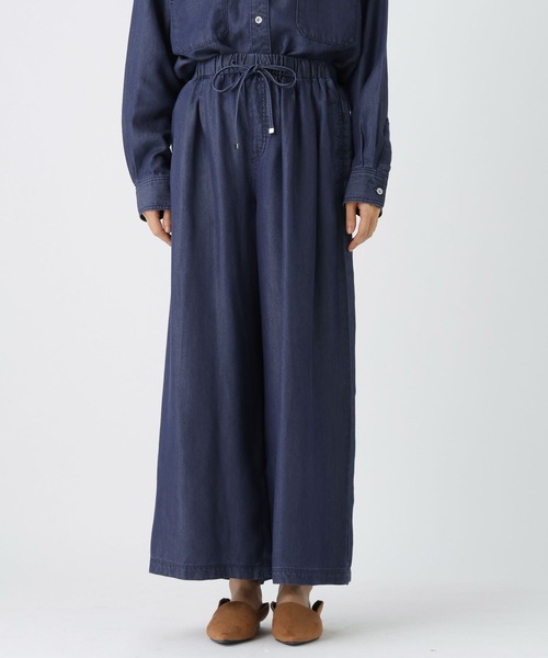 Elura(エルーラ)の「ライトギャザーデニム / 580448(デニムパンツ・レディース・ネイビー/ブルー・MEDIUM/LARGE)」の8枚目の写真