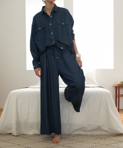 Elura(エルーラ)の「ライトギャザーデニム / 580448(デニムパンツ・レディース・ネイビー/ブルー・MEDIUM/LARGE)」の21枚目の写真