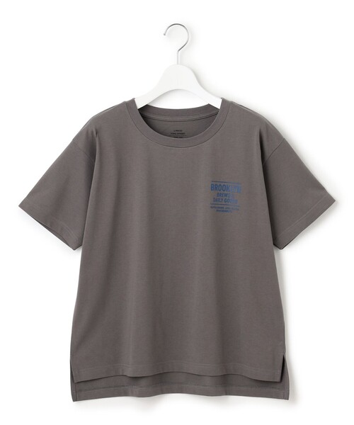 J.PRESS YORK STREET(ジェイプレスヨークストリート)の「【WOMEN】カフェロゴプリント Tシャツ(Tシャツ/カットソー・レディース・ダークブラウン系/ブラック系/ホワイト系/ライトグレー系・F)」の3枚目の写真