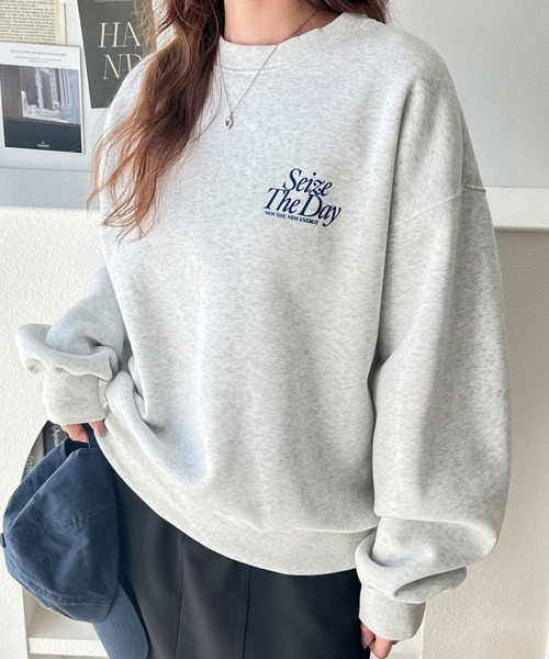 GeeRA（ジーラ）の「アソートデザインオーバーサイズ裏起毛スウェット　ロゴ/プリント/刺繍（スウェット・レディース・ライトグレー系/グレー系その他/ライトグレー系2/グレー系その他2/グレー系その他3/ライトグレー系3・MEDIUM/LARGE）」の17枚目の写真