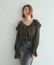 ラッフルリボンロングブラウス