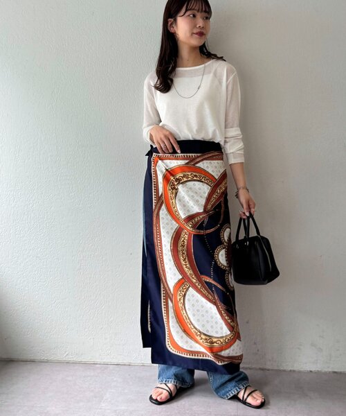 DISCOAT（ディスコート）の「【WEB限定】パネルプリント大判スカーフ（バンダナ/スカーフ・レディース・ネイビー/ベージュ/レッド・FREE）」の21枚目の写真