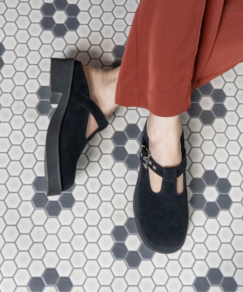 Fabby fabby（ファビィーファビィー）の「Tストラップバックルサボサンダル（サンダル・レディース・ブラック/ブラウン系その他/ブラック系その他2/ブラック系その他/ブラウン系その他2・LARGE/MEDIUM/SMALL）」の20枚目の写真