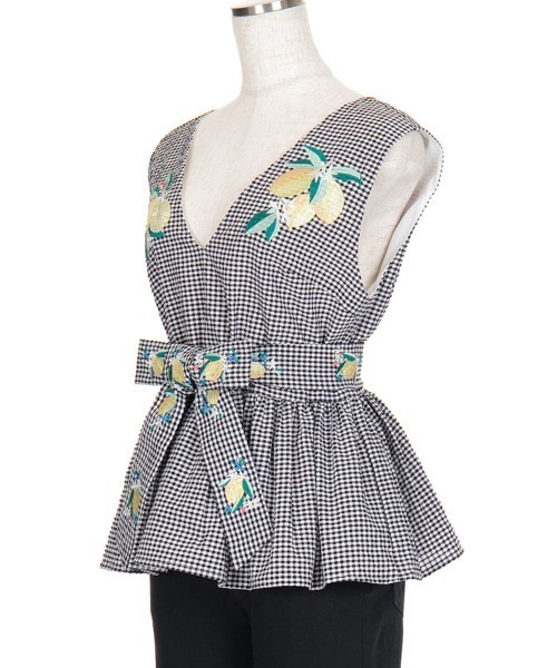 Chesty(チェスティー)の「【Upcycle】レモンペプラムトップス(Tシャツ/カットソー・レディース・ブラック・0/1)」の11枚目の写真