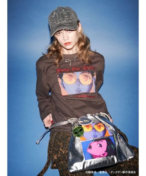 jouetie（ジュエティ）の「【TVアニメ『ダンダダン』・jouetie】オーバーダメージロンT（Tシャツ/カットソー・レディース・ボルドー/ピンク/アイボリー/ブラック・MEDIUM）」の6枚目の写真