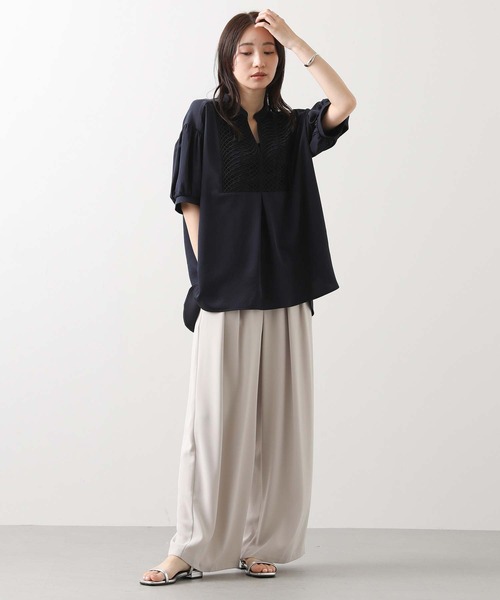 Torrazzo Donna（トラッゾドンナ）の「ヨークコードレース５分袖ブラウス（シャツ/ブラウス・レディース・ネイビー・FREE）」の6枚目の写真